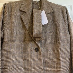Neuflora plaid blazer sz small- worn three times